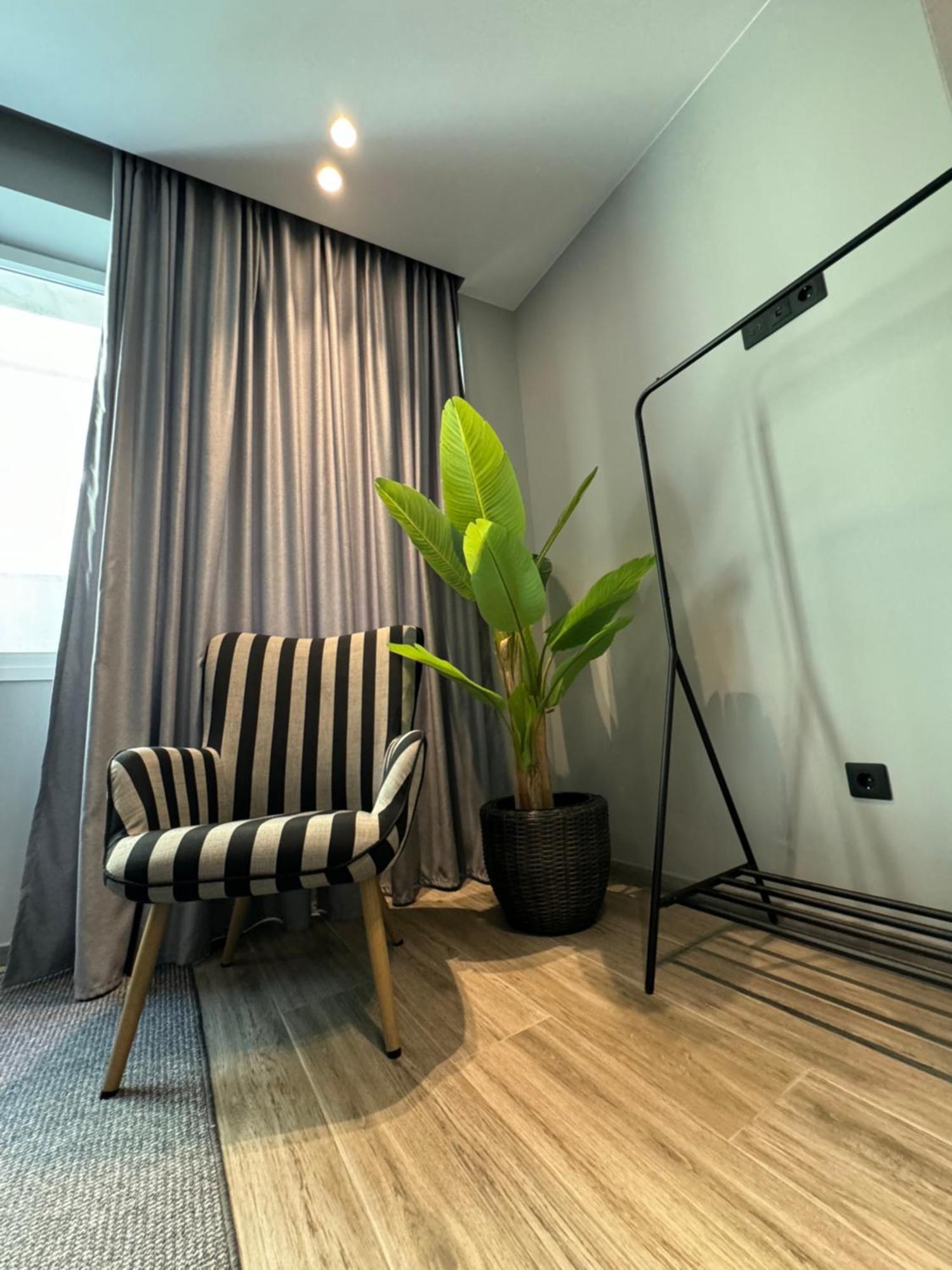 No9, Chic & Modern 2Bdr Apartment In The Centre Of Thessaloníki Exteriör bild